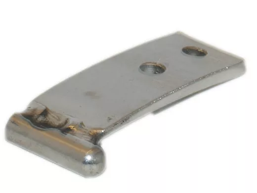 NACRA, Feeder, guide pour guindant de GV